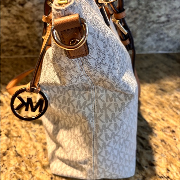 Michael Kors - Picture 6 of 7